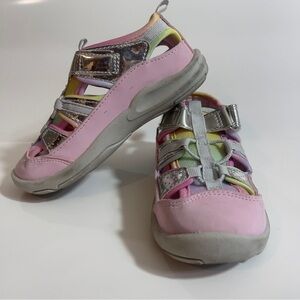 OshKosh B’Gosh Zinger Rainbow Fisherman Style Girls Sandals 11M